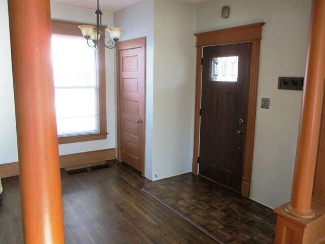 Building Photo - 208 W Emerson St