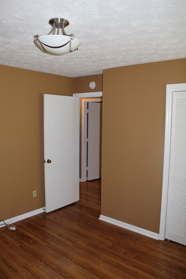 Building Photo - Southern Hills Duplex