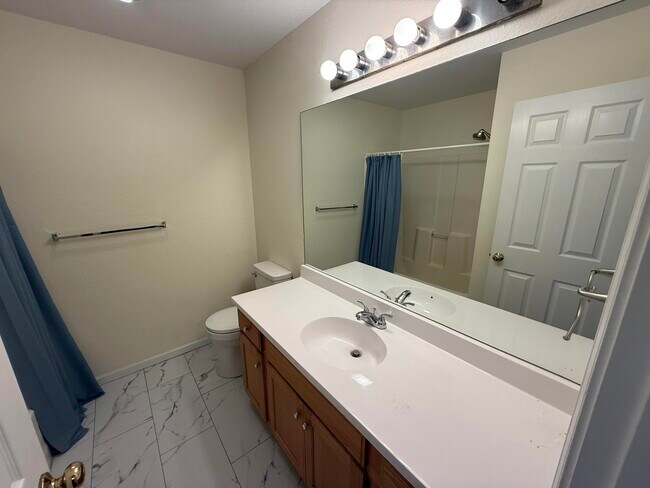 Building Photo - 1326 N Frideriki Dr