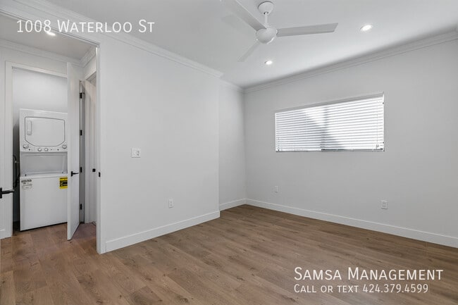 Building Photo - 1008 Waterloo St