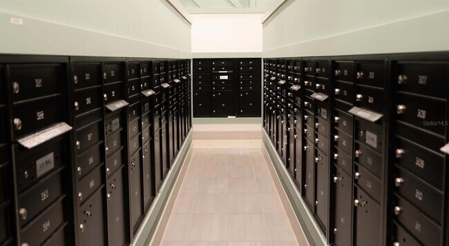 Building Photo - 110 Zora Pl