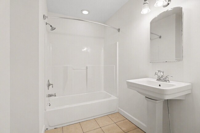 Building Photo - 3036 Peeler Rd