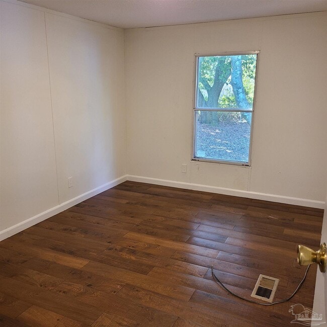 Building Photo - 1111 Mills Ave