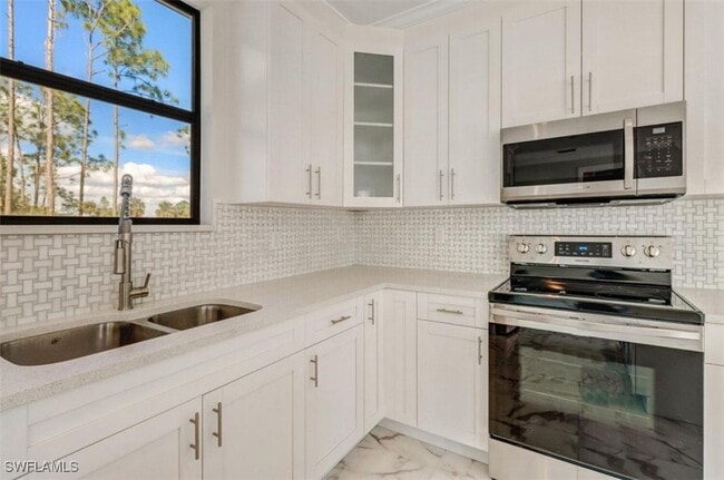 Building Photo - 2436 14th Ave NE