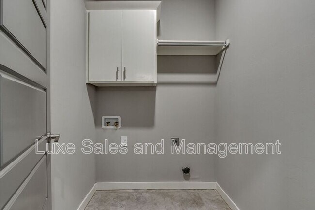 Building Photo - 9428 NW 91st St