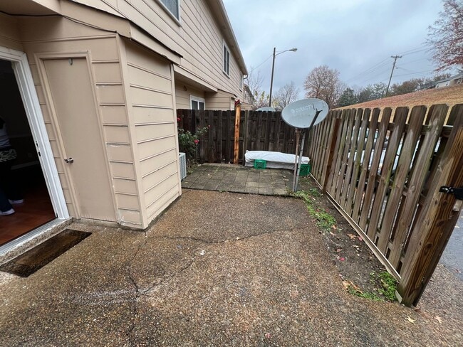 Building Photo - Old Hickory / Nolensville Rd 3bed 2.5 bath