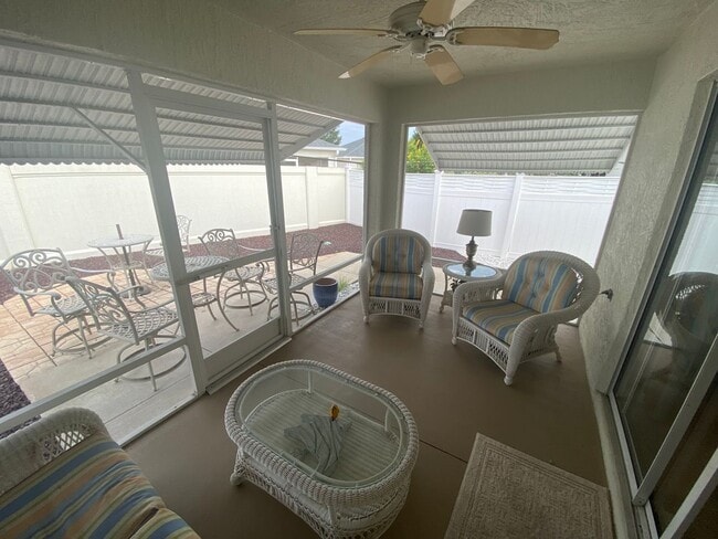 Building Photo - Beautiful Fully Furnished, SEASONAL RENTAL, Courtyard Villa In the Cottages at Summerchase