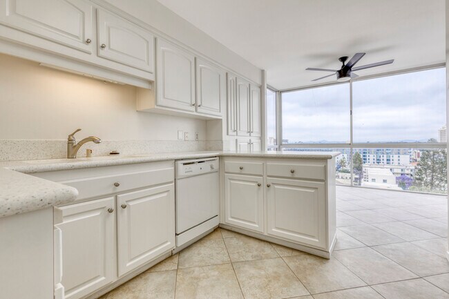 Kitchen - 3535 1st Ave