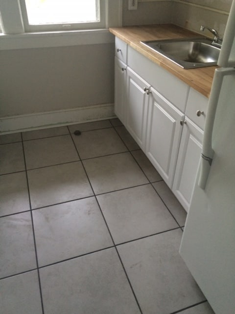 Interior Photo - 12009 Clifton Blvd