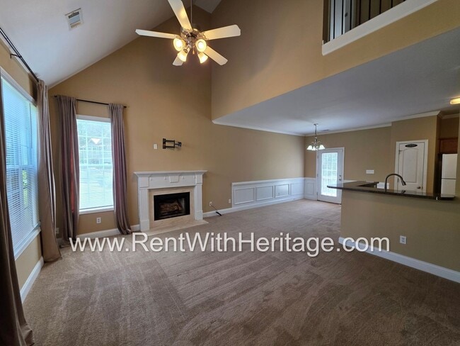Building Photo - Gorgeous 5bd /3.5 bath Home/ Upgrades Galore/ Attention to Detail/ Great Location