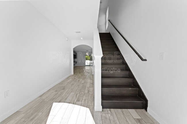 Building Photo - 105 Lacewing Pl