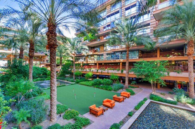 Building Photo - 7161 E Rancho Vista Dr