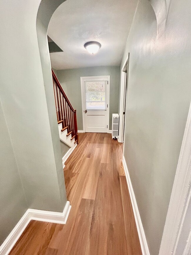Building Photo - Spacious 3-Bedroom 1.5 Bath Home For Rent ...