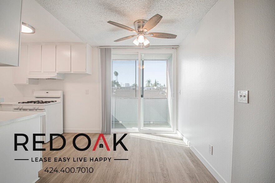 Building Photo - 8309 Cedros Ave