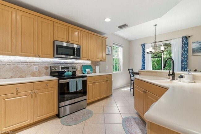 Building Photo - 10040 Valiant Ct