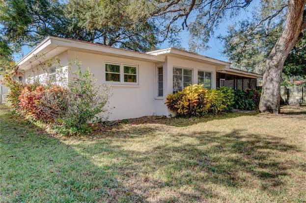 Building Photo - 1001 Brookside Dr
