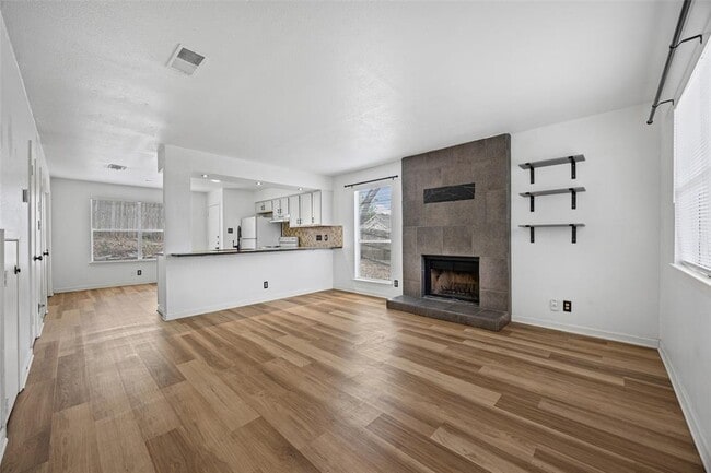 Building Photo - 8100 Dunn St