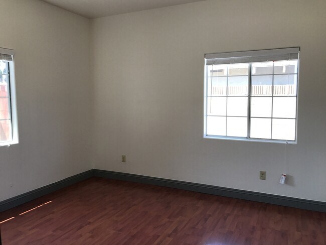 Building Photo - APT FRANCISQUITO