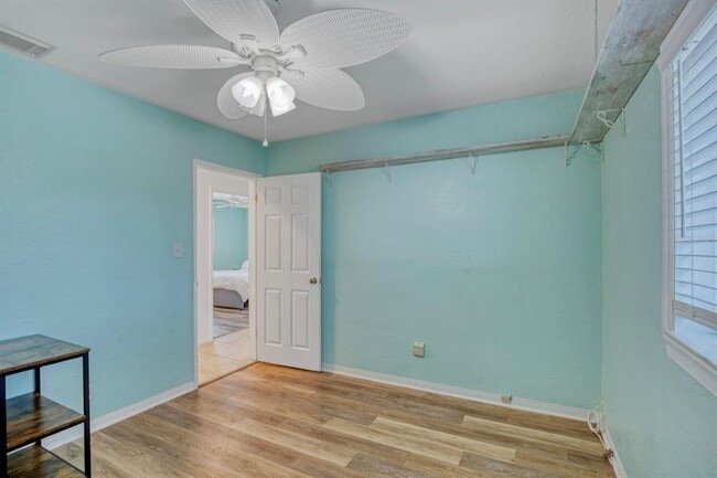 Building Photo - 301 41st Ave