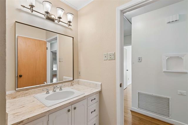 Building Photo - 3616 Harwen Terrace