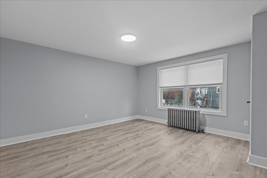 Building Photo - 43-47 Willow St