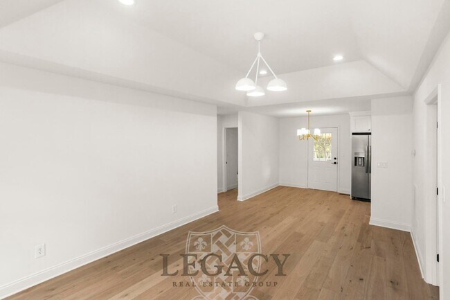 Building Photo - 100 Sadler Ct