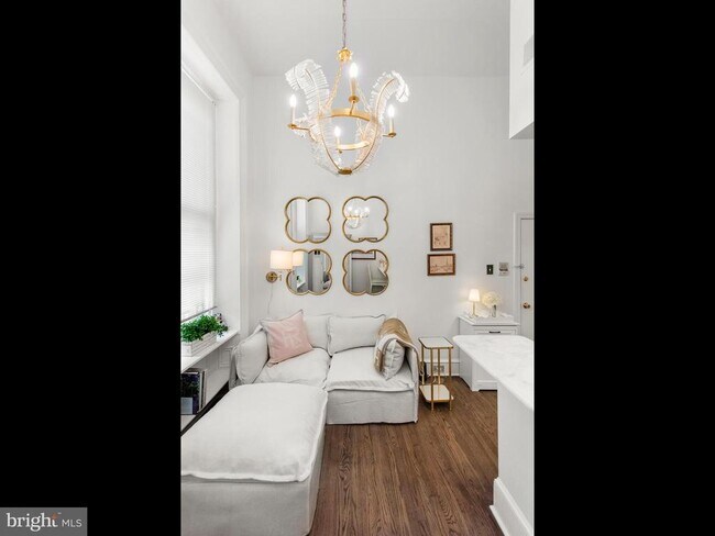 Building Photo - 2122 Spruce St