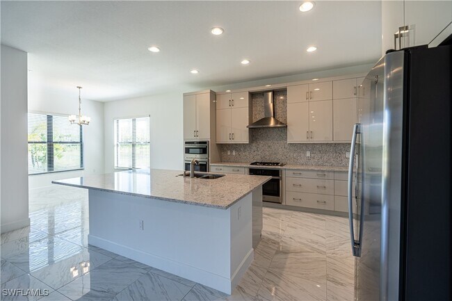 Building Photo - 12813 Hawkins Dr