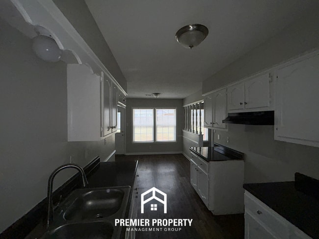 Building Photo - 4061 Keynon Dr