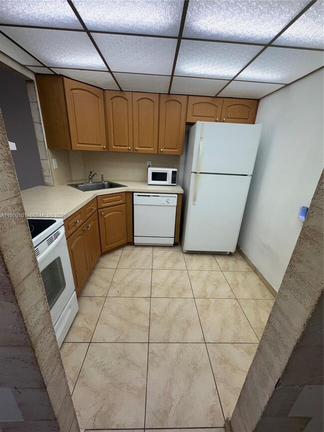 Building Photo - 851 Three Islands Boulevard