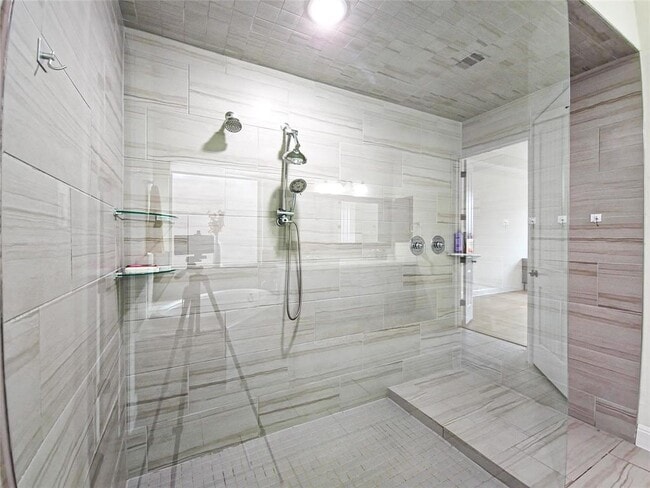 Building Photo - 813 Sunny Ridge Dr