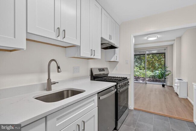 Building Photo - 10500 ROCKVILLE PIK