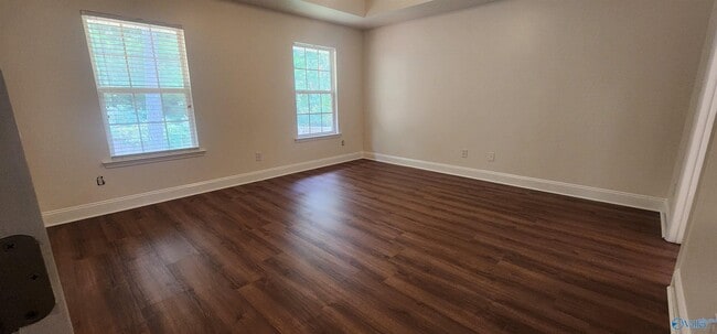 Building Photo - 157 Alderwood Dr