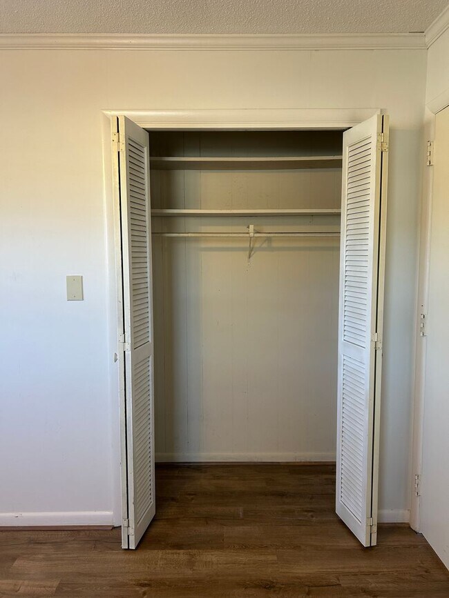 Building Photo - Brown's Chapel Duplex