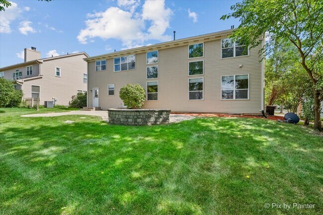 Building Photo - 2240 Barrett Dr