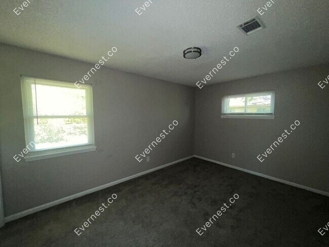 Building Photo - 8022 W 28th St