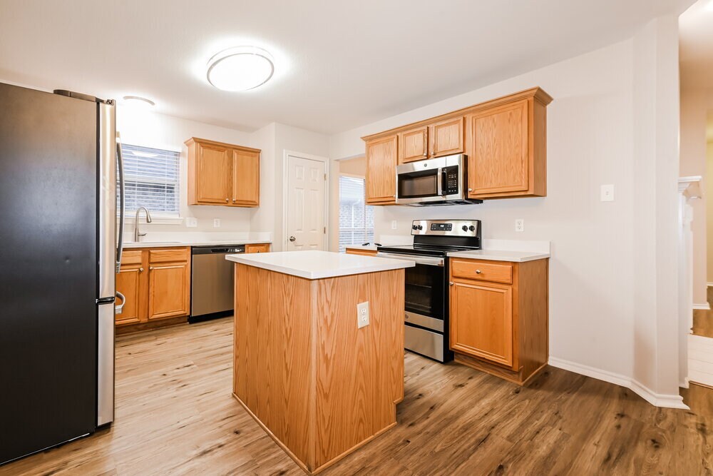 Building Photo - 1308 Doris Dr