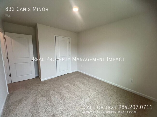 Building Photo - 832 Canis Minor Rd