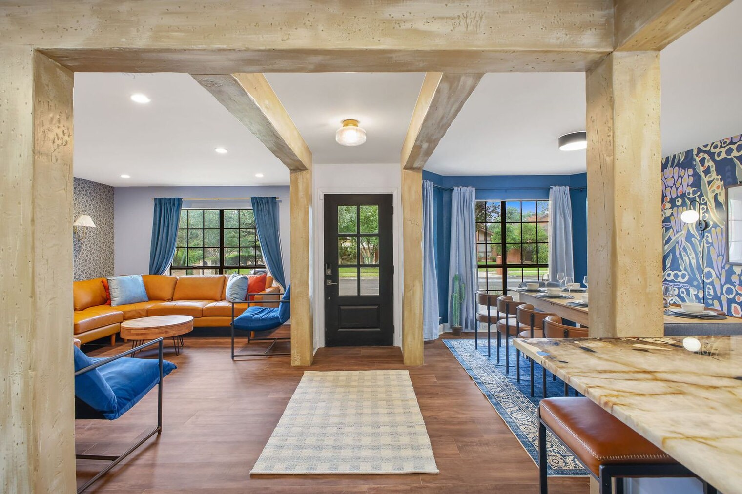 Building Photo - 8922 Hetherington Dr