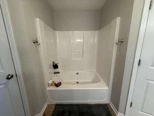 Building Photo - 4216 Shadow Ln