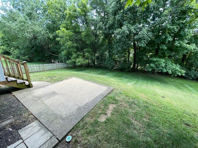 Building Photo - 321 Arlington Meadows Dr