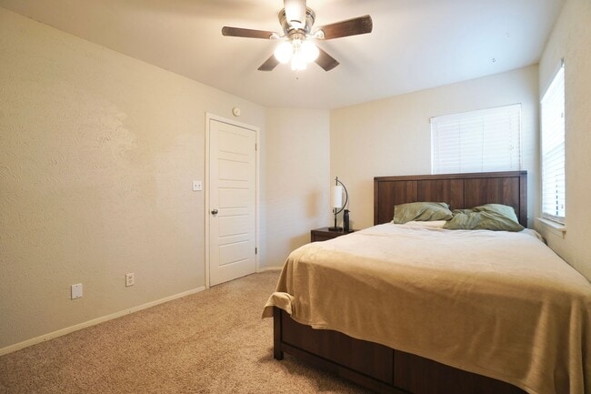 Building Photo - 2603 Garrettson Dr