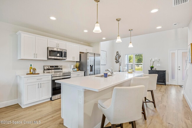 Building Photo - 208 Hidden Wds Pl