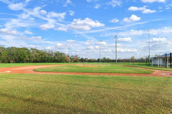 Building Photo - 902 W Alsobrook St