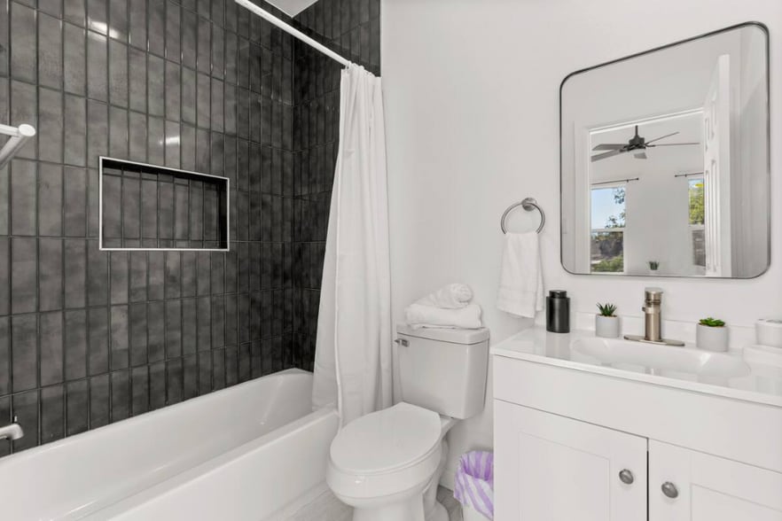 Building Photo - 1835 Dawson St