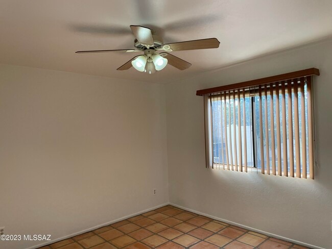 Building Photo - 11865 N Copper Butte Dr