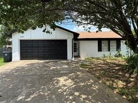 Building Photo - 5915 Willow Crest Dr