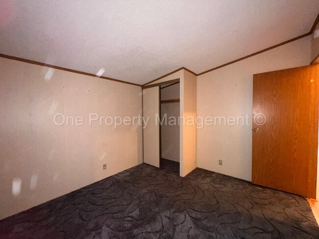 Building Photo - 24403 Gile Pl