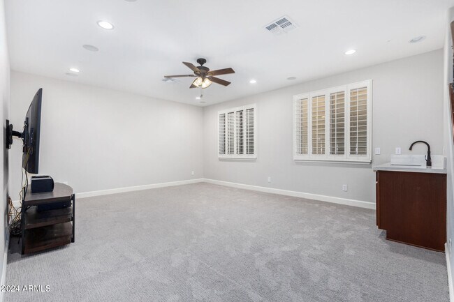 Building Photo - 12374 S 181st Dr