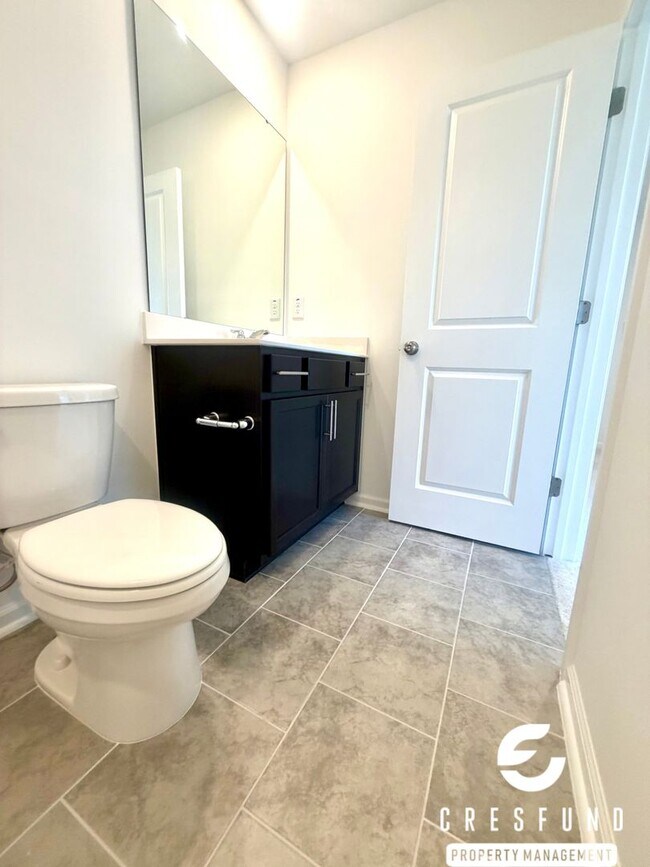 Building Photo - 473 Venetian Dr